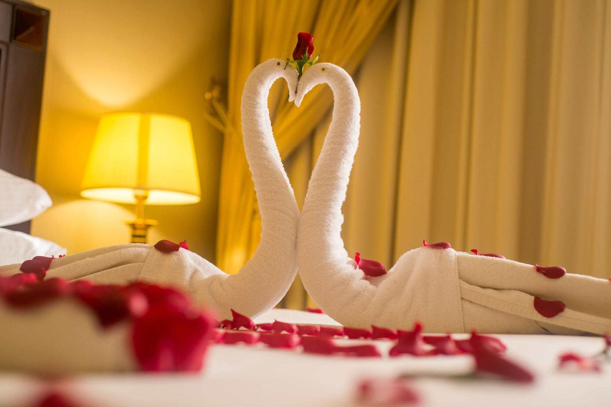 Caesar Hotel Maszkat Kültér fotó