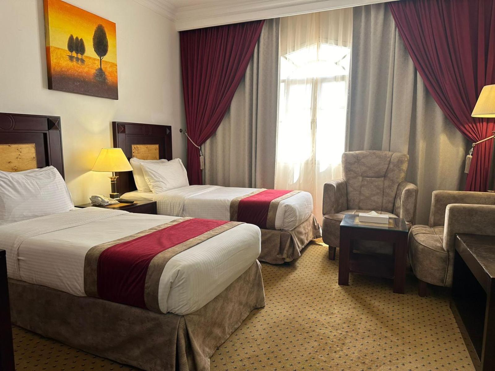 Caesar Hotel Maszkat Kültér fotó