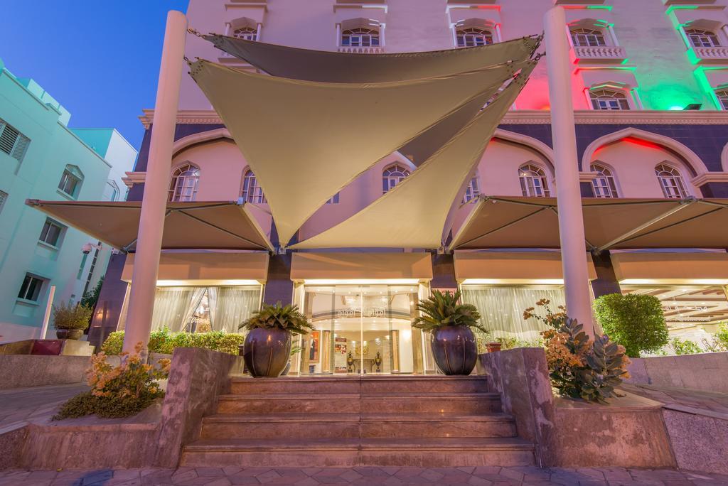 Caesar Hotel Maszkat Kültér fotó