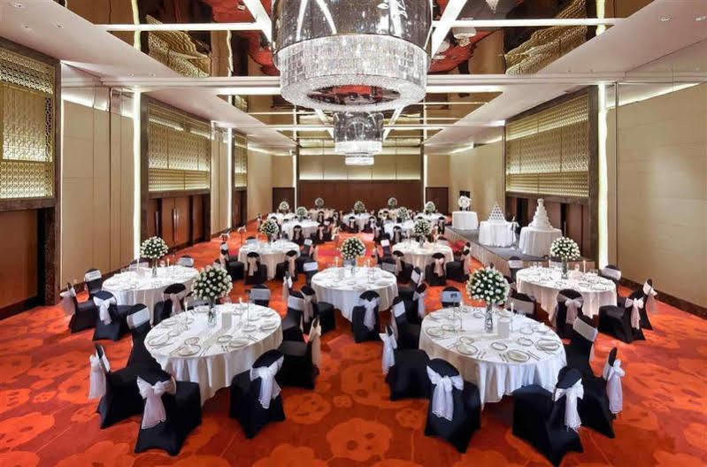 Caesar Hotel Maszkat Kültér fotó